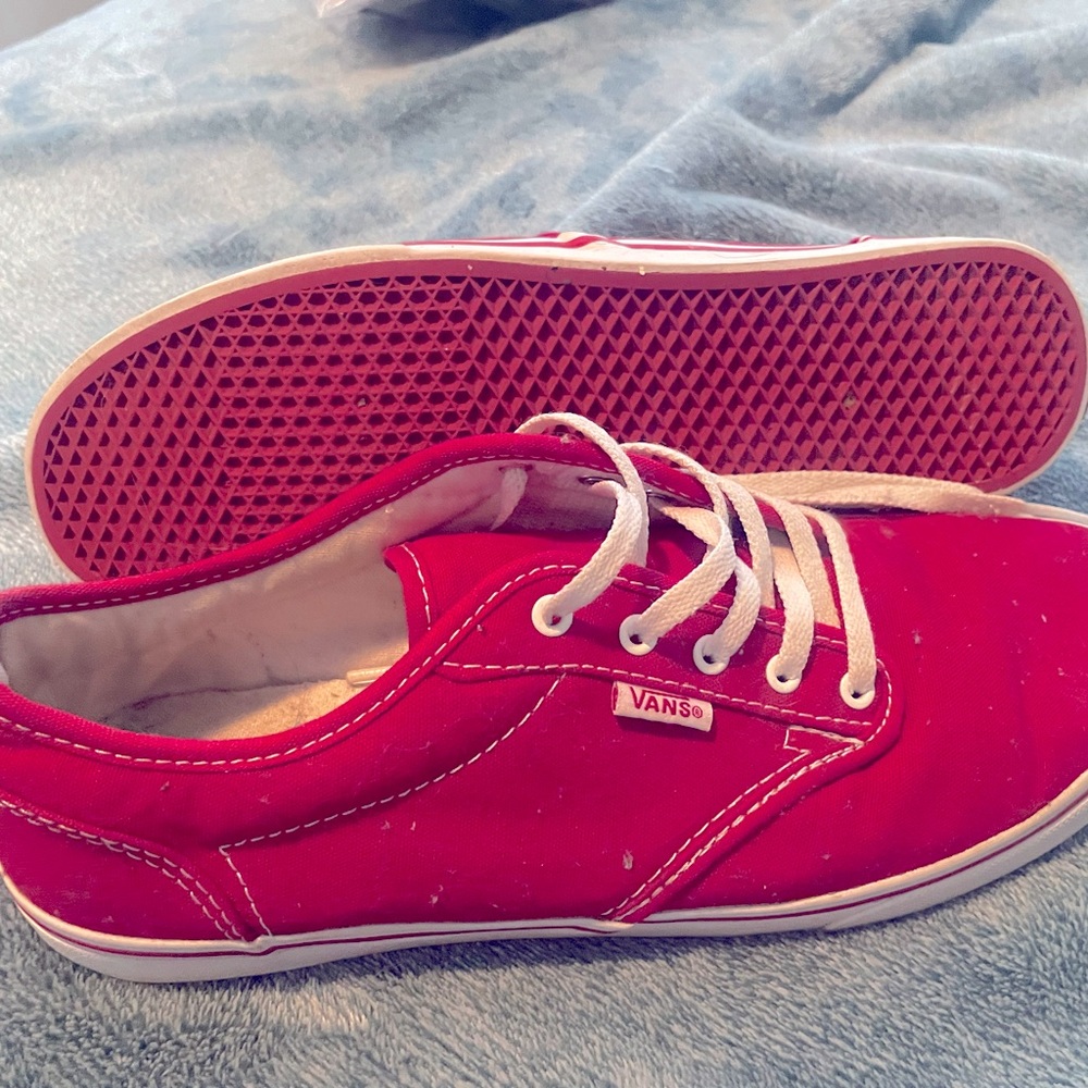 Women’s Vans size 8 1/2 red vans like new never worn
